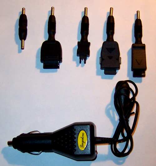 Uniwersalna �adowarka Samochodowa do telefon�w GSM - 5 w 1